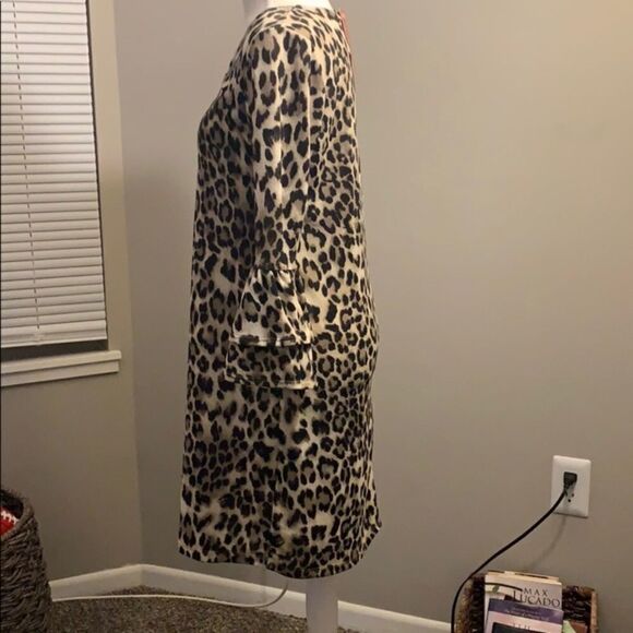Evereve Allison Joy Leopard Print 3/4 Flutter Sleeve Dress S - Picture 3 of 6